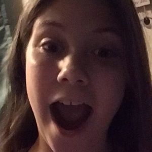 Meet your Posher, Macey